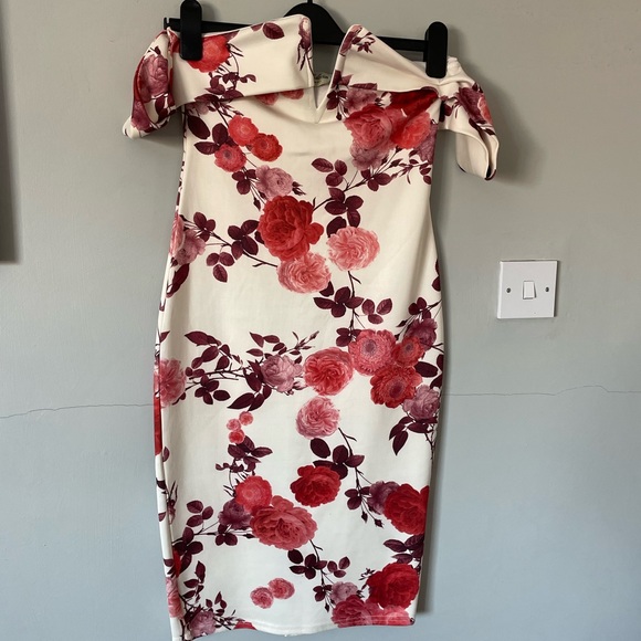 Parisian Collection size 10 White Off The Shoulder Bardot Floral Pencil Bodycon - Picture 2 of 15